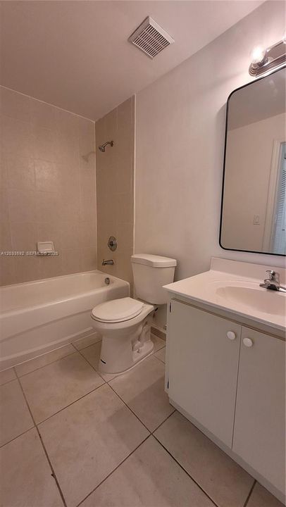 For Rent: $2,300 (2 beds, 2 baths, 870 Square Feet)