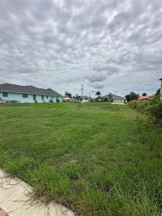 For Sale: $310,000 (0.25 acres)