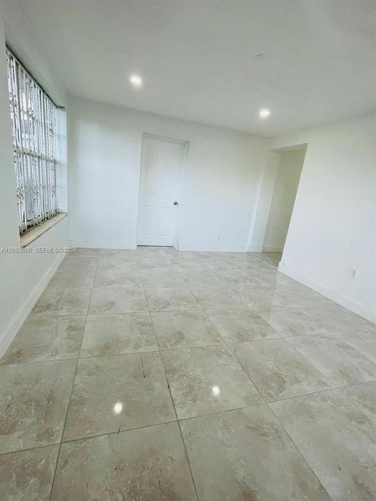 For Sale: $540,000 (3 beds, 2 baths, 1422 Square Feet)