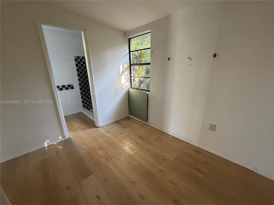 En Venta: $899,900 (3 camas, 2 baños, 1580 Pies cuadrados)