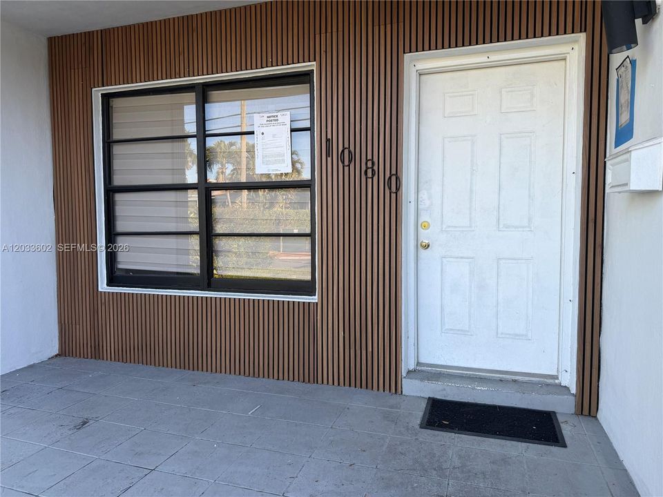 En Venta: $899,900 (3 camas, 2 baños, 1580 Pies cuadrados)