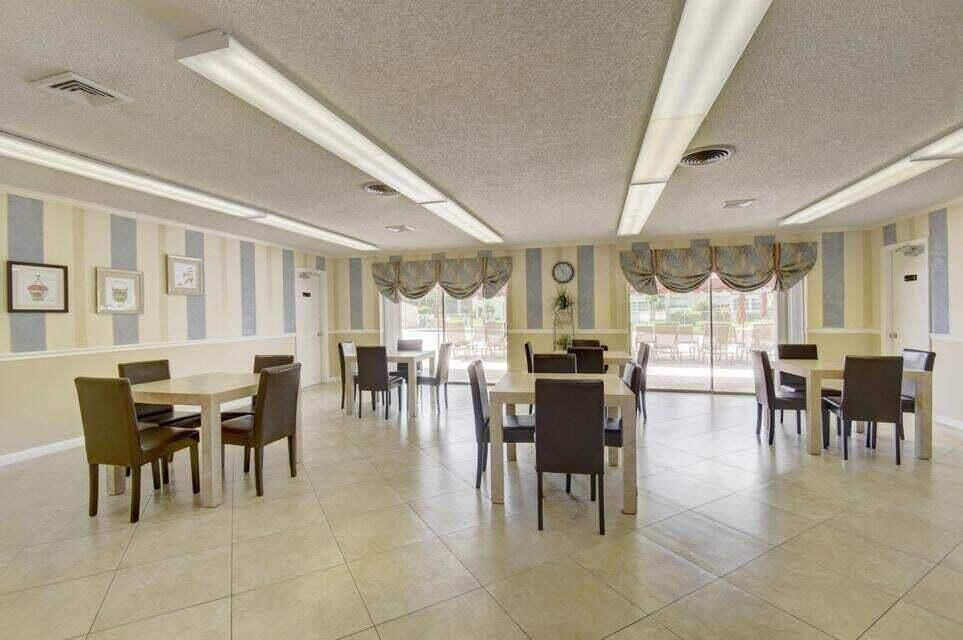 abbey card room