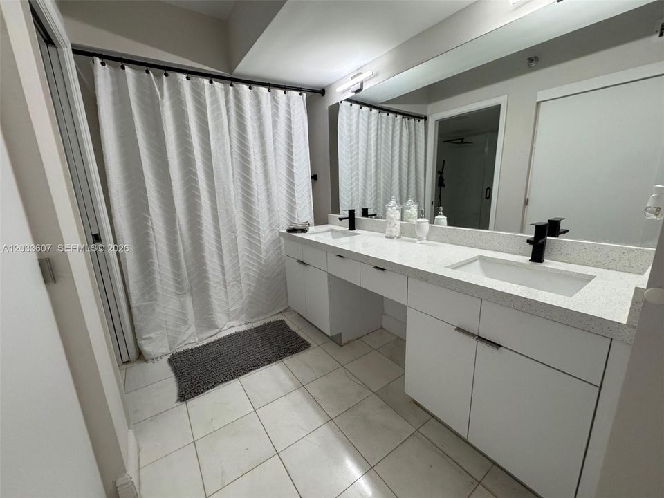 For Sale: $455,000 (2 beds, 2 baths, 1181 Square Feet)