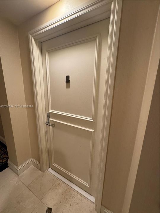 For Sale: $455,000 (2 beds, 2 baths, 1181 Square Feet)