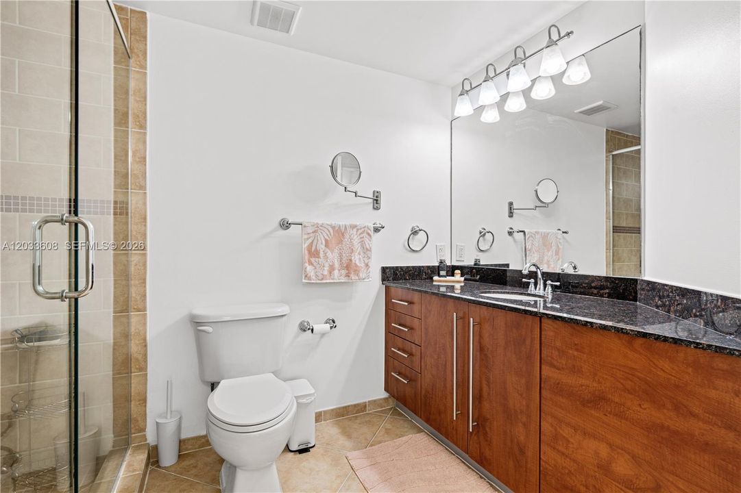 For Sale: $485,000 (2 beds, 2 baths, 1155 Square Feet)