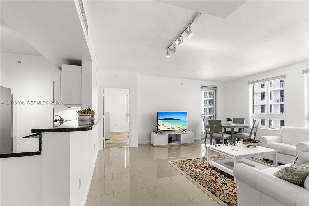 For Sale: $485,000 (2 beds, 2 baths, 1155 Square Feet)