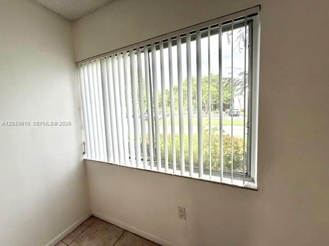 For Rent: $1,700 (1 beds, 1 baths, 764 Square Feet)