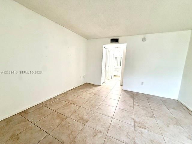 For Rent: $1,700 (1 beds, 1 baths, 764 Square Feet)