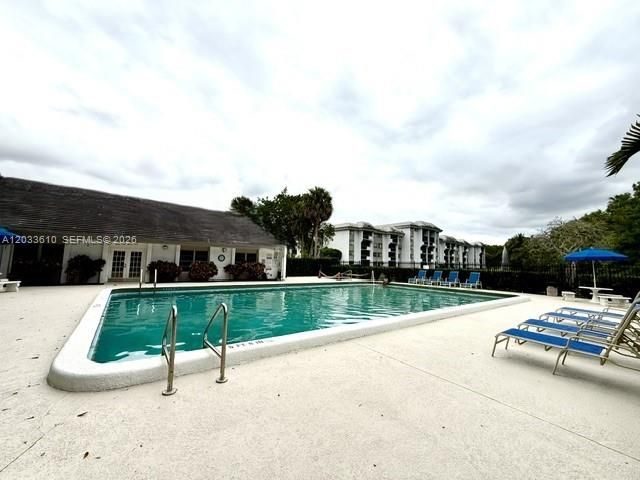 For Rent: $1,700 (1 beds, 1 baths, 764 Square Feet)