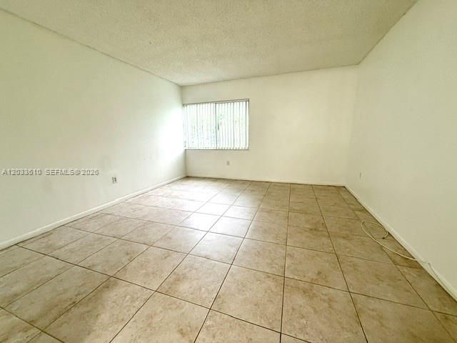 For Rent: $1,700 (1 beds, 1 baths, 764 Square Feet)