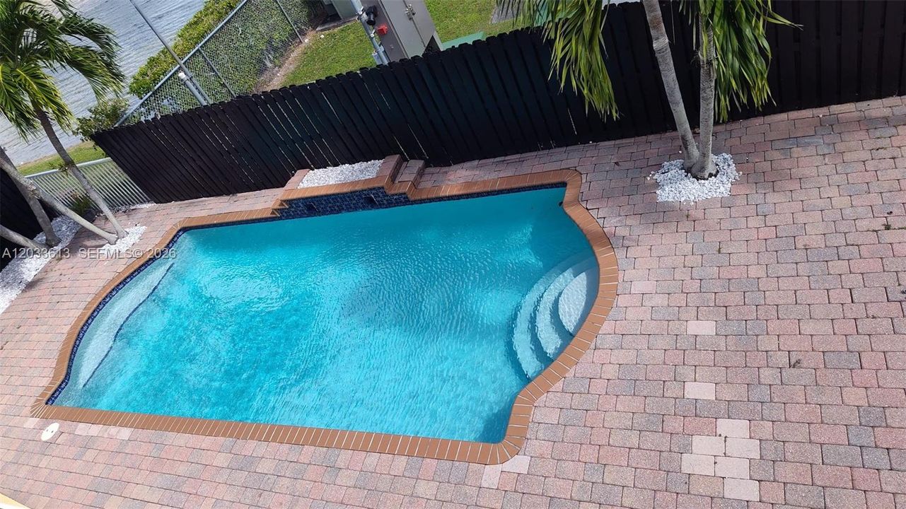 For Sale: $1,190,000 (5 beds, 3 baths, 2863 Square Feet)
