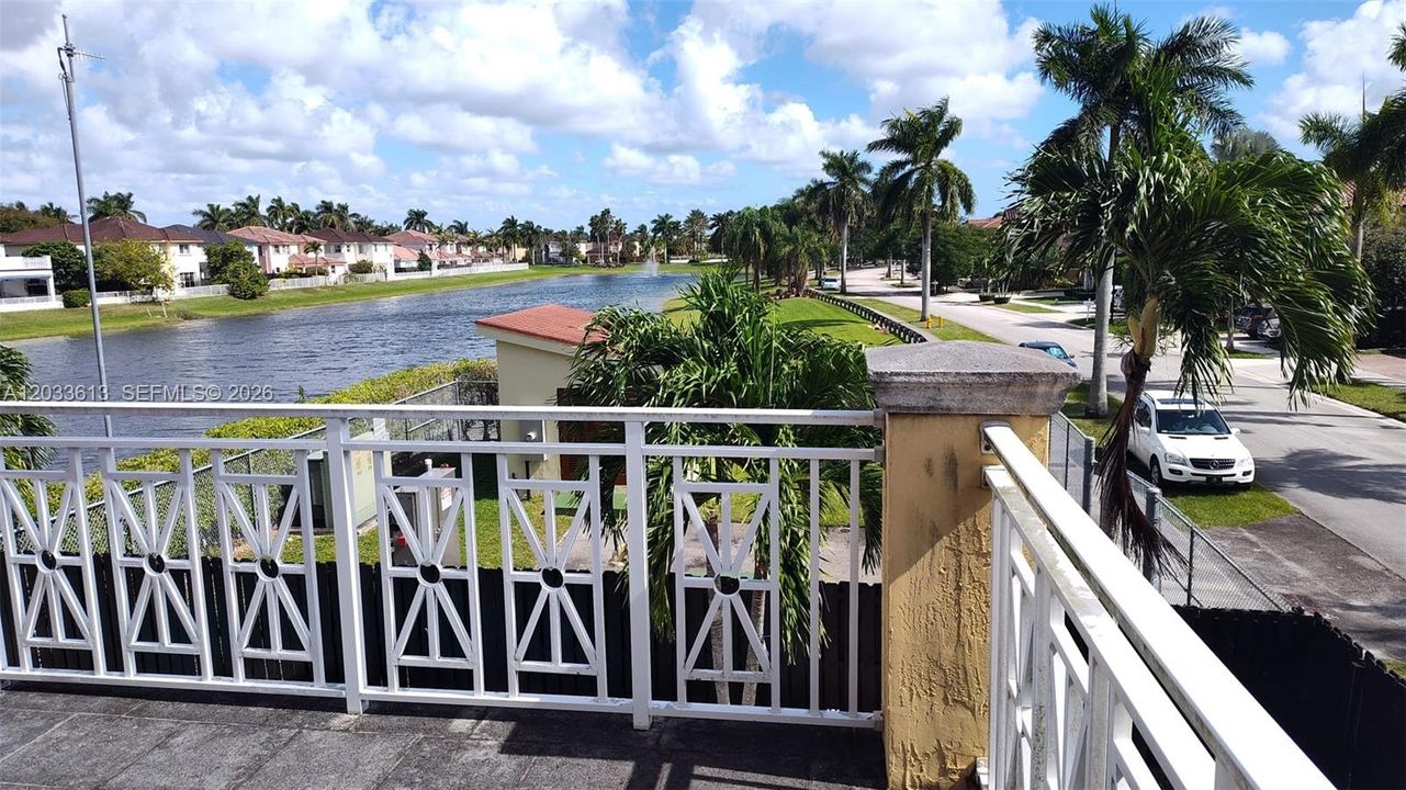 For Sale: $1,190,000 (5 beds, 3 baths, 2863 Square Feet)