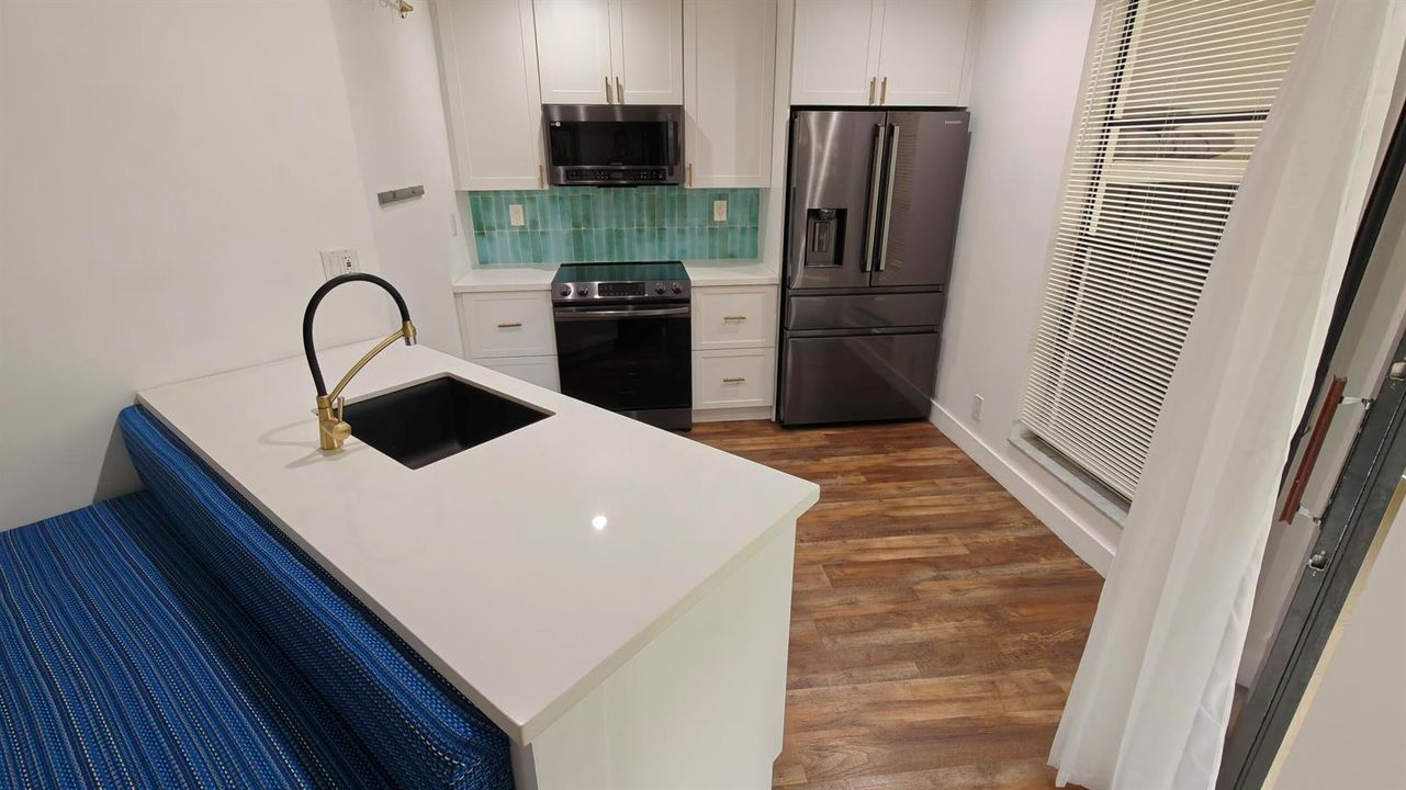 385 kitchen
