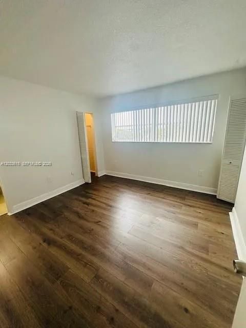 For Rent: $2,500 (2 beds, 2 baths, 1415 Square Feet)