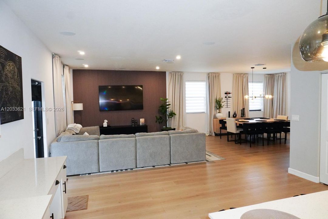 Dining, Greatroom