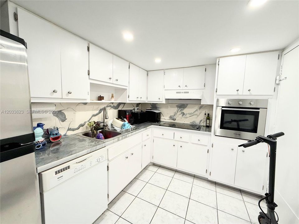 En Venta: $252,000 (1 camas, 1 baños, 705 Pies cuadrados)