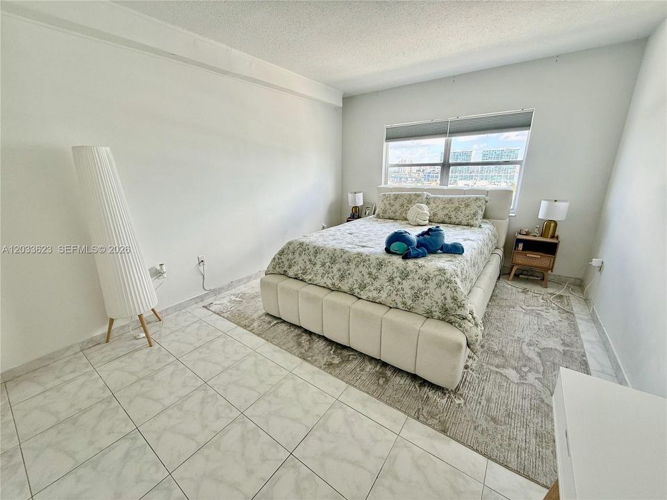 En Venta: $252,000 (1 camas, 1 baños, 705 Pies cuadrados)