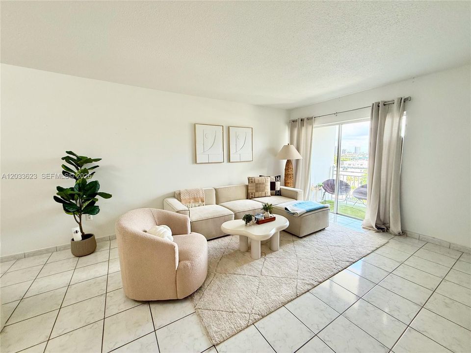 En Venta: $252,000 (1 camas, 1 baños, 705 Pies cuadrados)