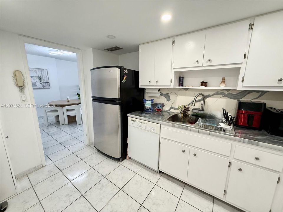 En Venta: $252,000 (1 camas, 1 baños, 705 Pies cuadrados)