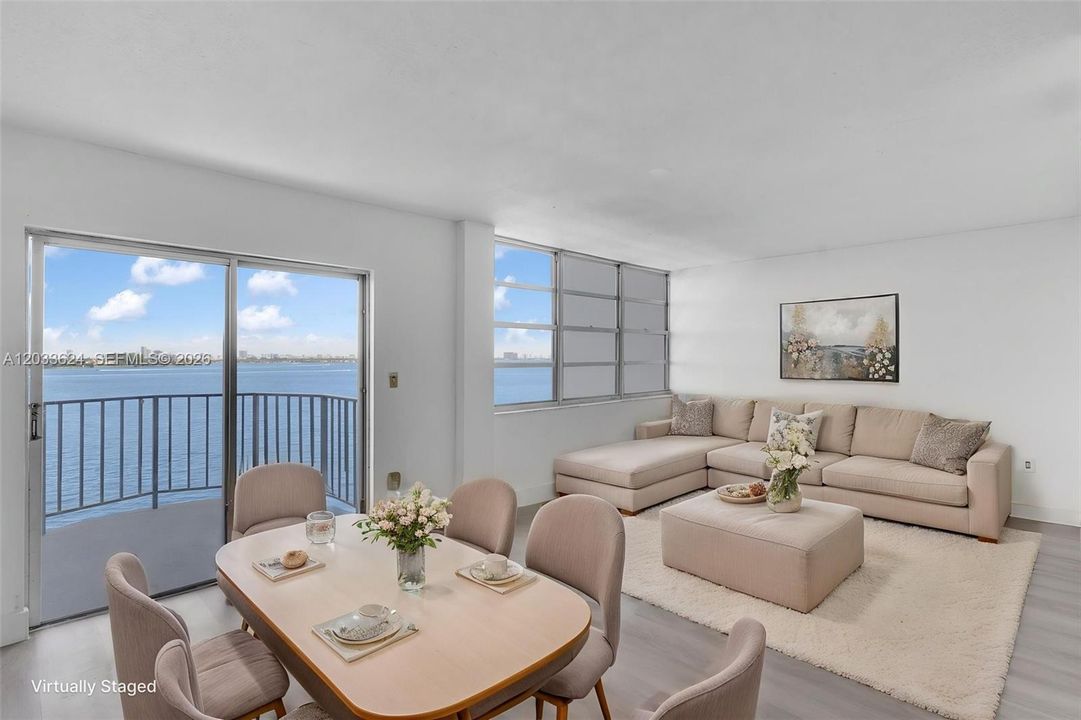For Sale: $434,900 (2 beds, 2 baths, 1124 Square Feet)