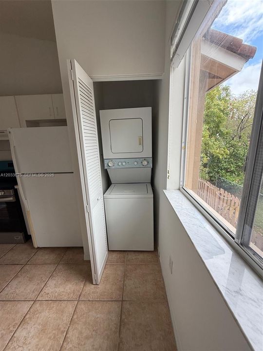 En Renta: $2,300 (2 camas, 2 baños, 950 Pies cuadrados)