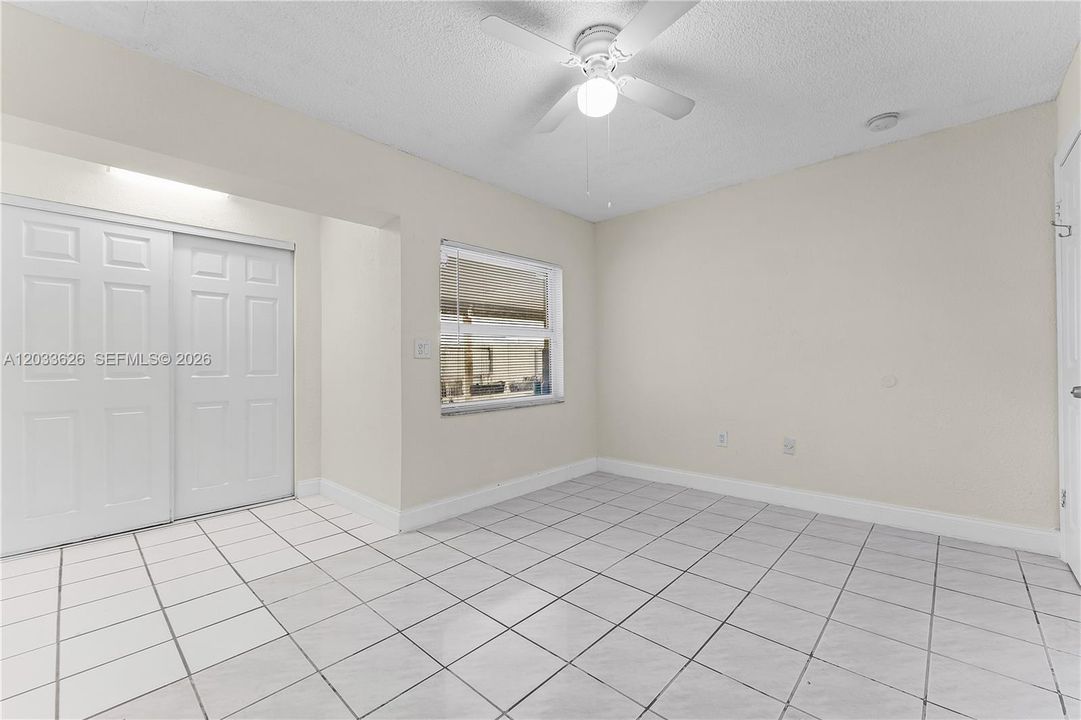 For Rent: $3,100 (3 beds, 2 baths, 1429 Square Feet)