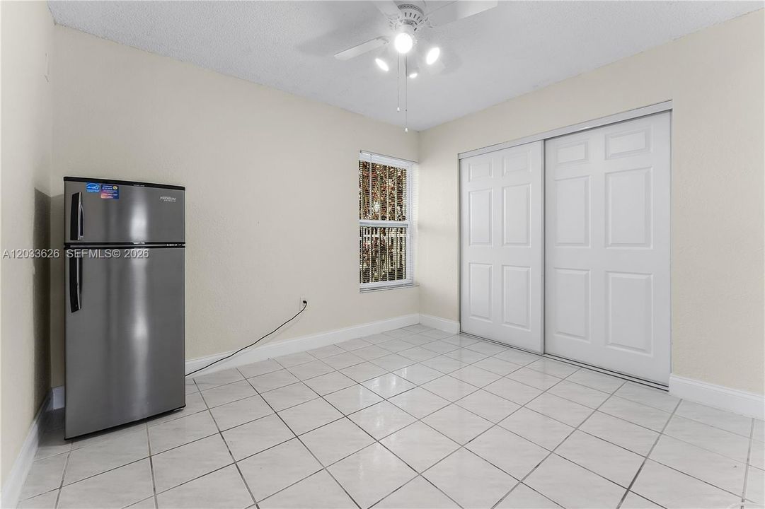 For Rent: $3,100 (3 beds, 2 baths, 1429 Square Feet)