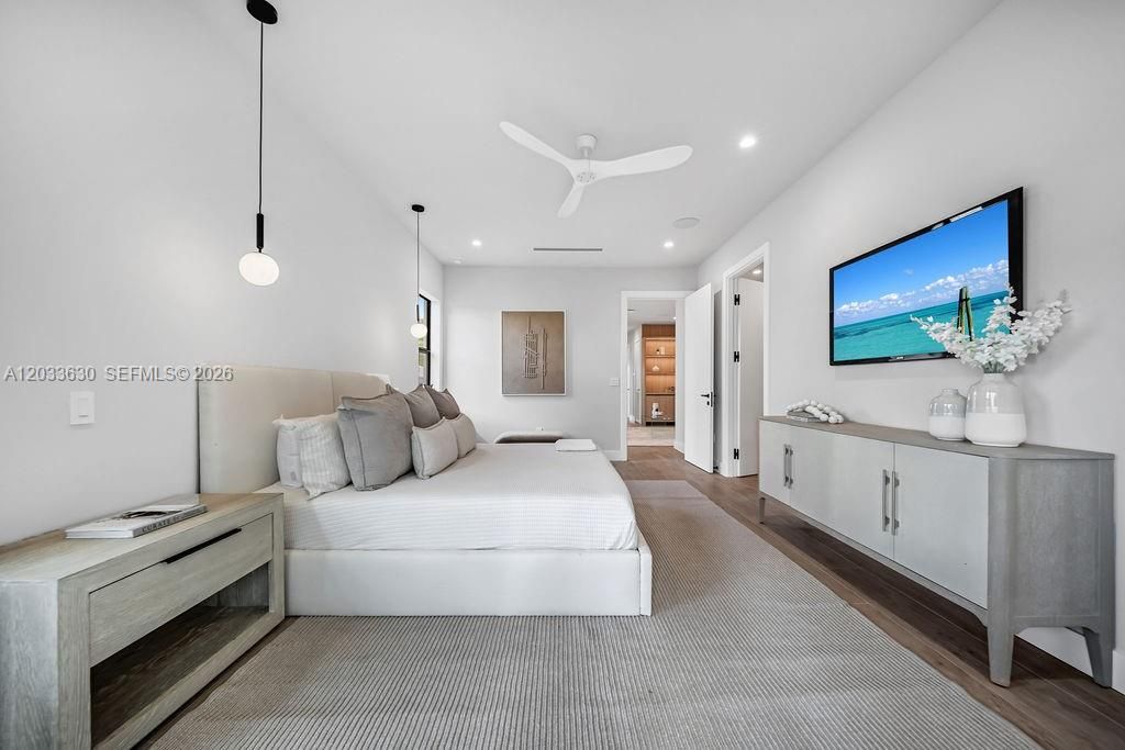 For Sale: $1,675,000 (3 beds, 3 baths, 2623 Square Feet)