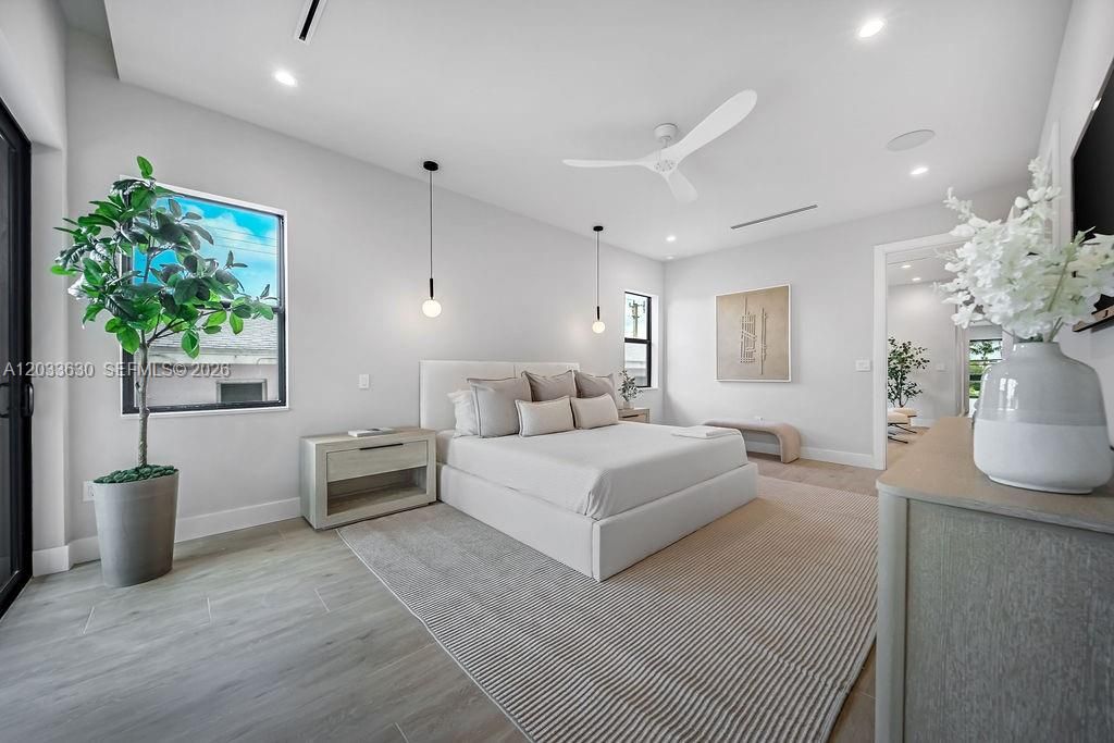 For Sale: $1,675,000 (3 beds, 3 baths, 2623 Square Feet)