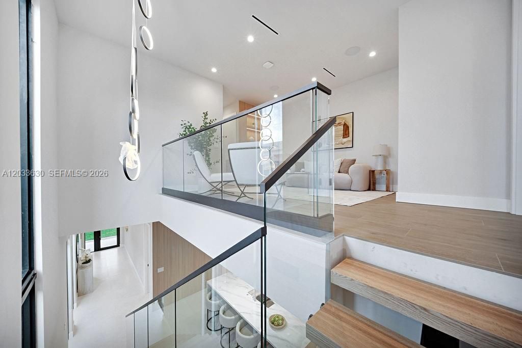 For Sale: $1,675,000 (3 beds, 3 baths, 2623 Square Feet)