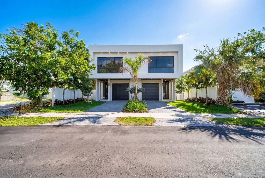 For Sale: $1,675,000 (3 beds, 3 baths, 2623 Square Feet)