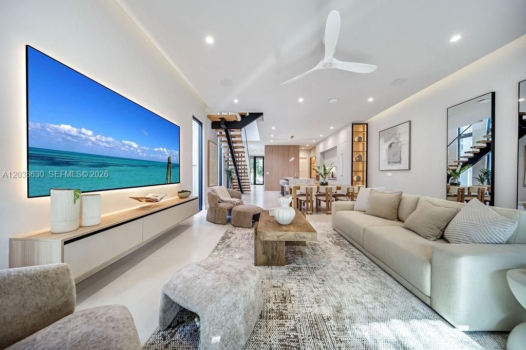 For Sale: $1,675,000 (3 beds, 3 baths, 2623 Square Feet)
