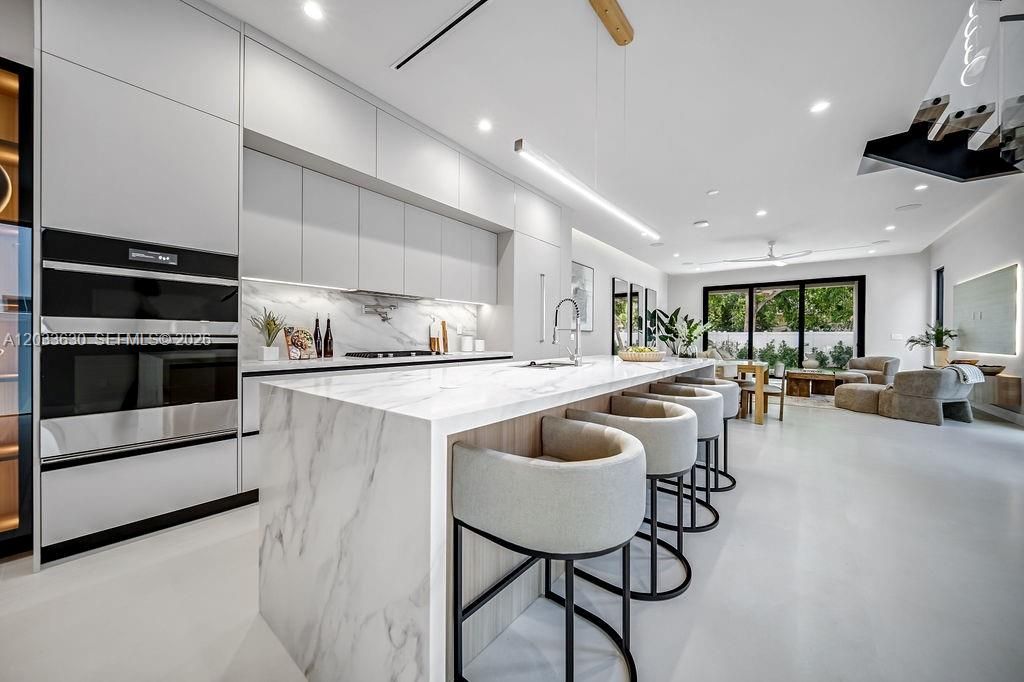 For Sale: $1,675,000 (3 beds, 3 baths, 2623 Square Feet)