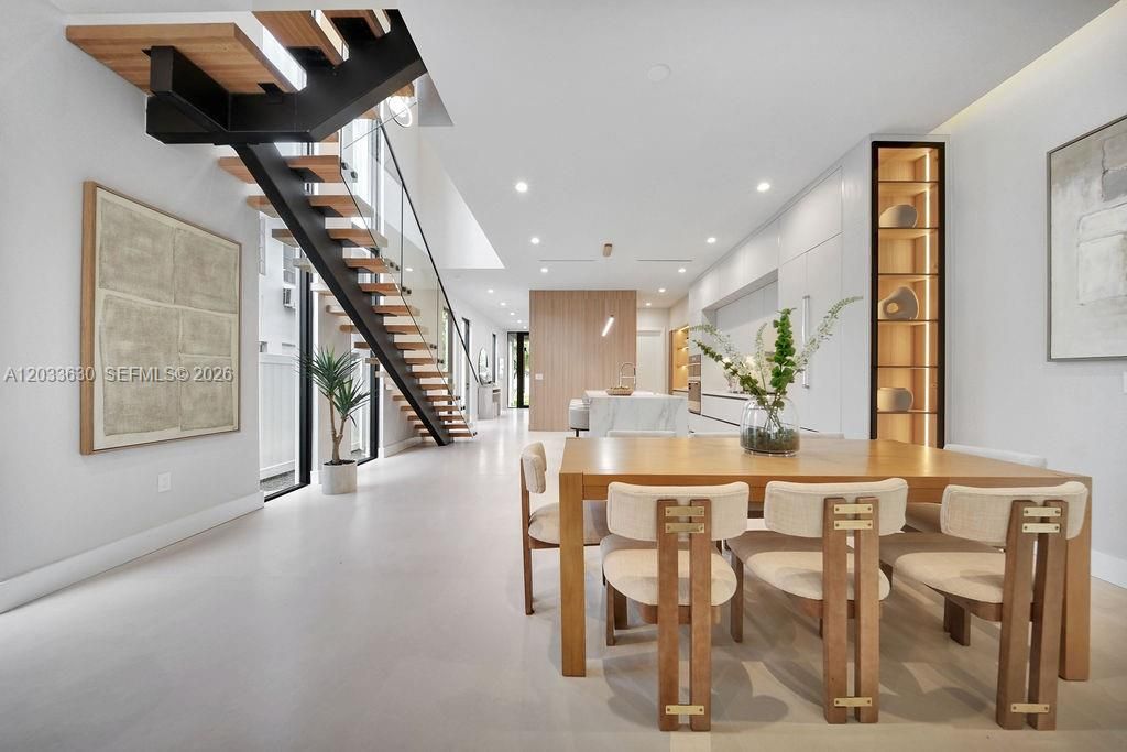 For Sale: $1,675,000 (3 beds, 3 baths, 2623 Square Feet)