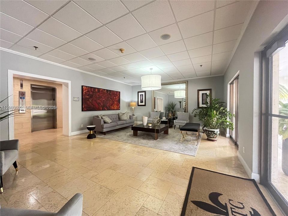 В аренду: $3,000 (2 спален, 2 ванн, 1165 Квадратных фут)