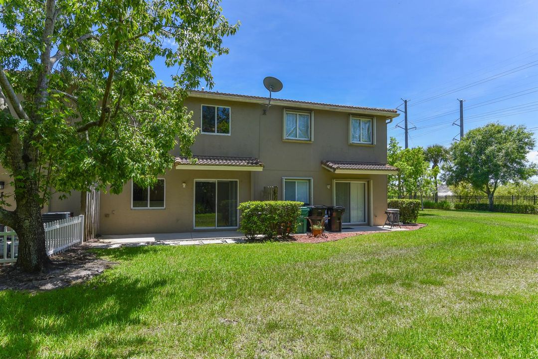 2257 SW Marshfield Ct_Vinesha Clark_10