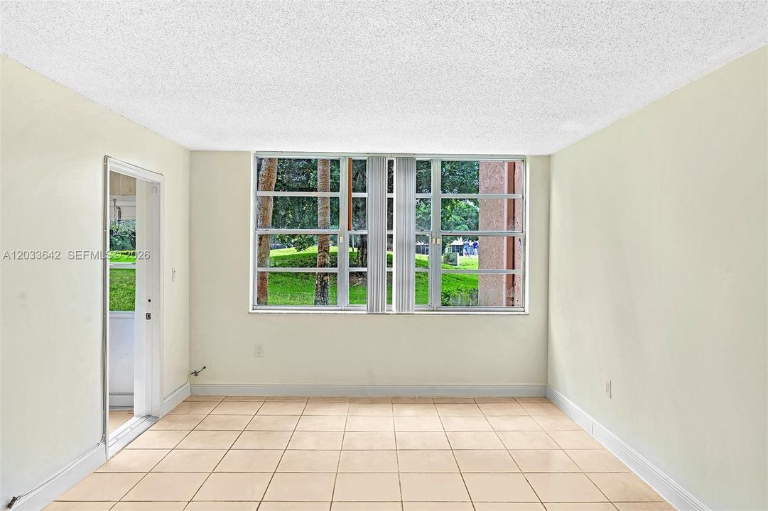 For Rent: $1,750 (1 beds, 1 baths, 850 Square Feet)