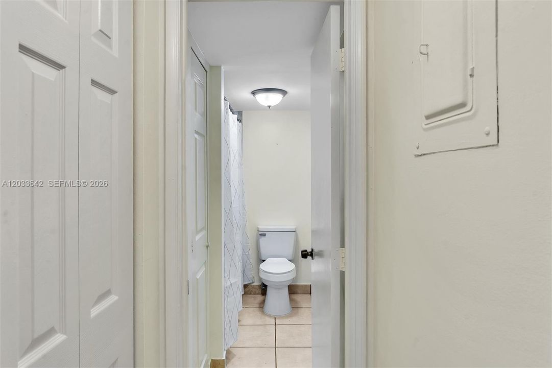 For Rent: $1,750 (1 beds, 1 baths, 850 Square Feet)