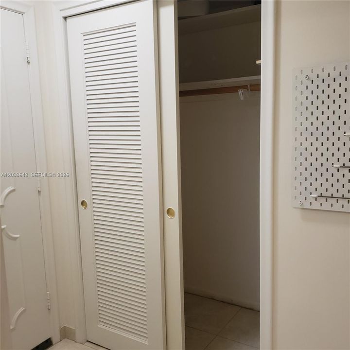 Activo con contrato: $1,700 (1 camas, 1 baños, 730 Pies cuadrados)