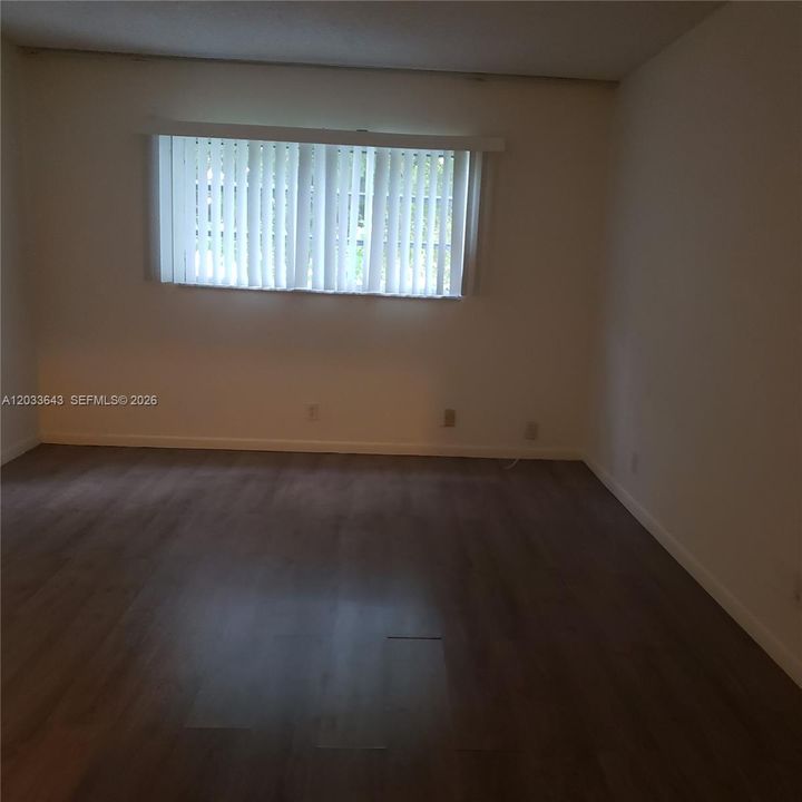 Activo con contrato: $1,700 (1 camas, 1 baños, 730 Pies cuadrados)
