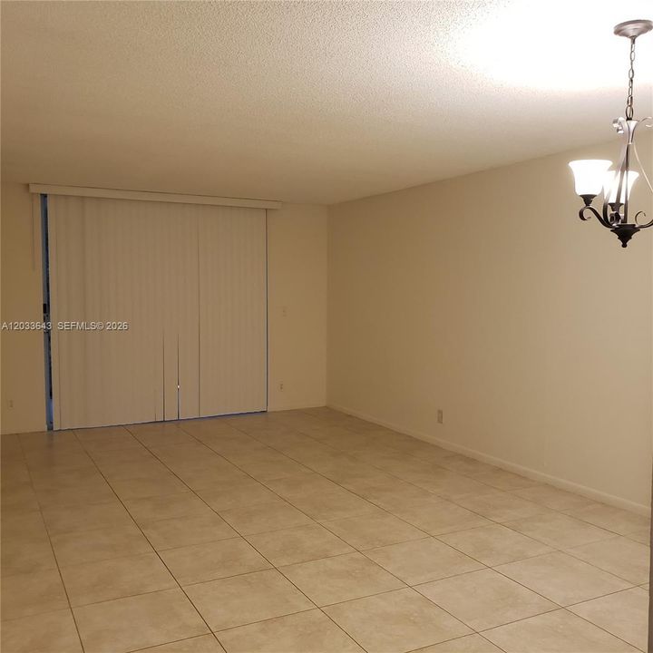 Activo con contrato: $1,700 (1 camas, 1 baños, 730 Pies cuadrados)