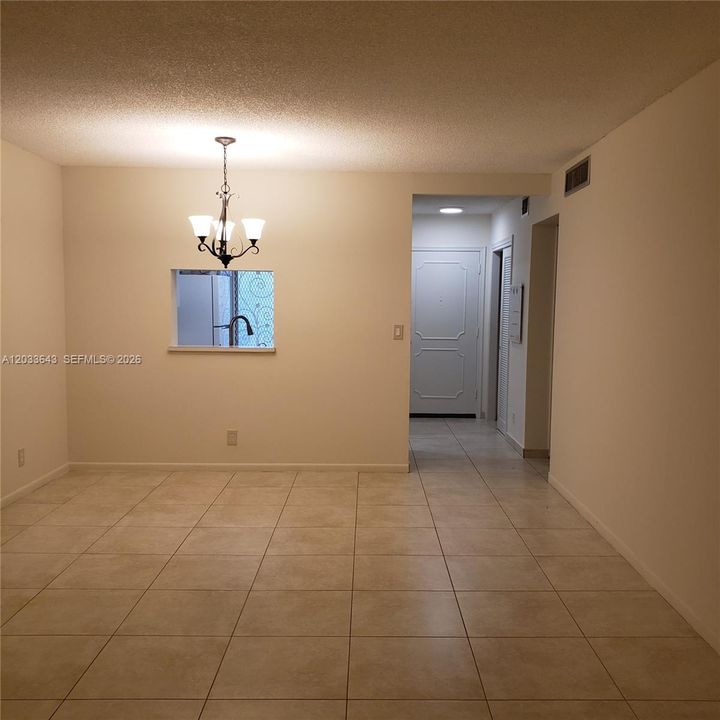 Activo con contrato: $1,700 (1 camas, 1 baños, 730 Pies cuadrados)