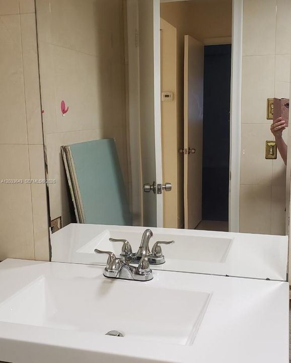 Activo con contrato: $1,700 (1 camas, 1 baños, 730 Pies cuadrados)