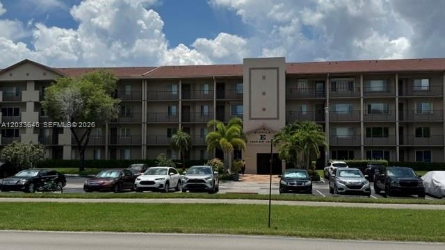 For Sale: $160,000 (1 beds, 1 baths, 1056 Square Feet)