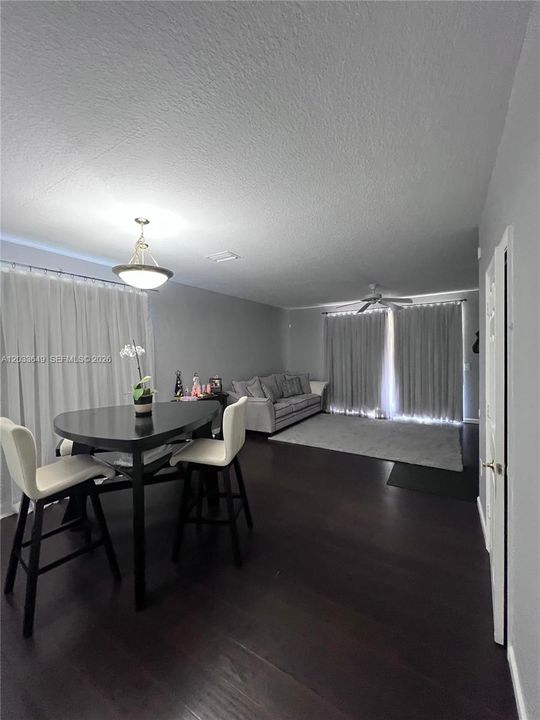 For Sale: $397,000 (3 beds, 2 baths, 1672 Square Feet)