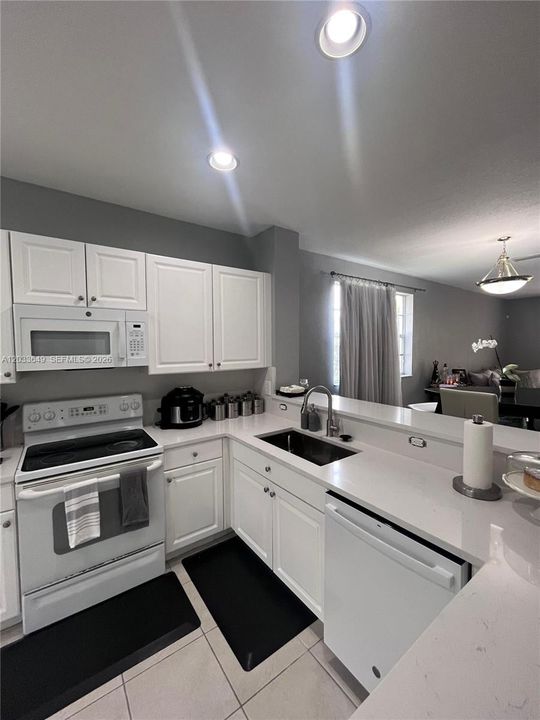 For Sale: $397,000 (3 beds, 2 baths, 1672 Square Feet)