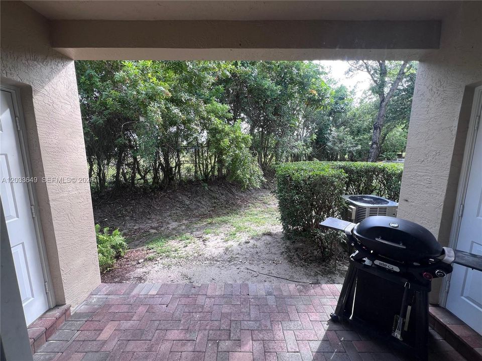 For Sale: $397,000 (3 beds, 2 baths, 1672 Square Feet)