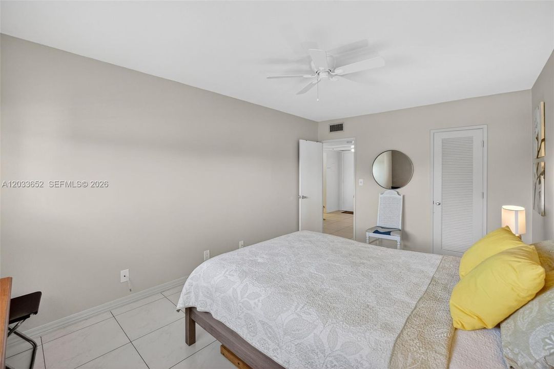 For Sale: $124,997 (1 beds, 1 baths, 675 Square Feet)