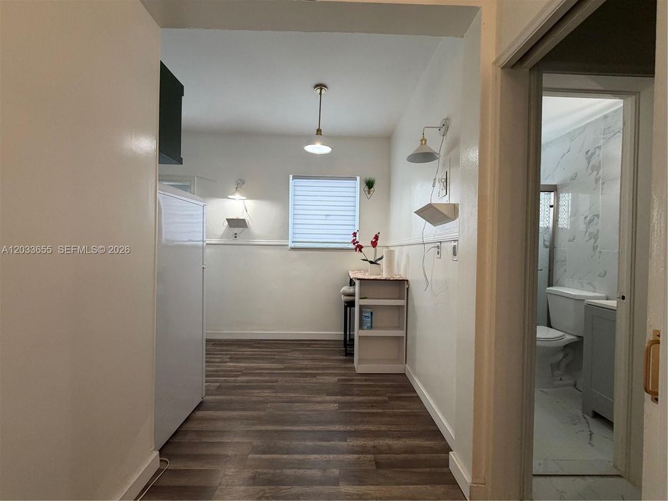 В аренду: $1,950 (1 спален, 1 ванн, 431 Квадратных фут)