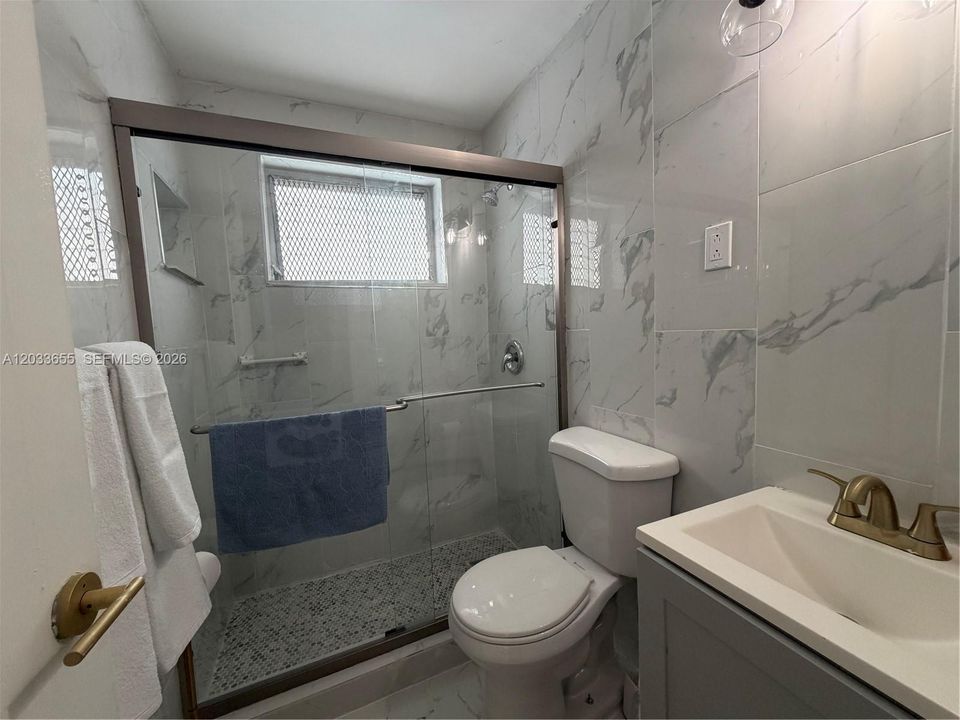 В аренду: $1,950 (1 спален, 1 ванн, 431 Квадратных фут)